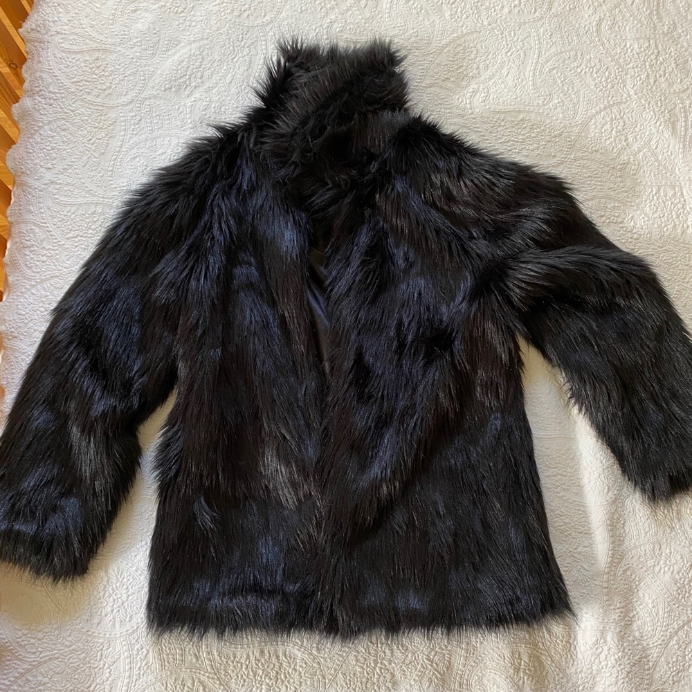 MEN’S BLACK FAUX FUR COAT